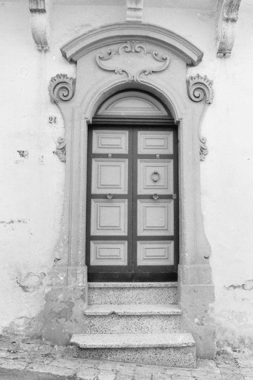 portale - produzione salentina (sec. XVIII)