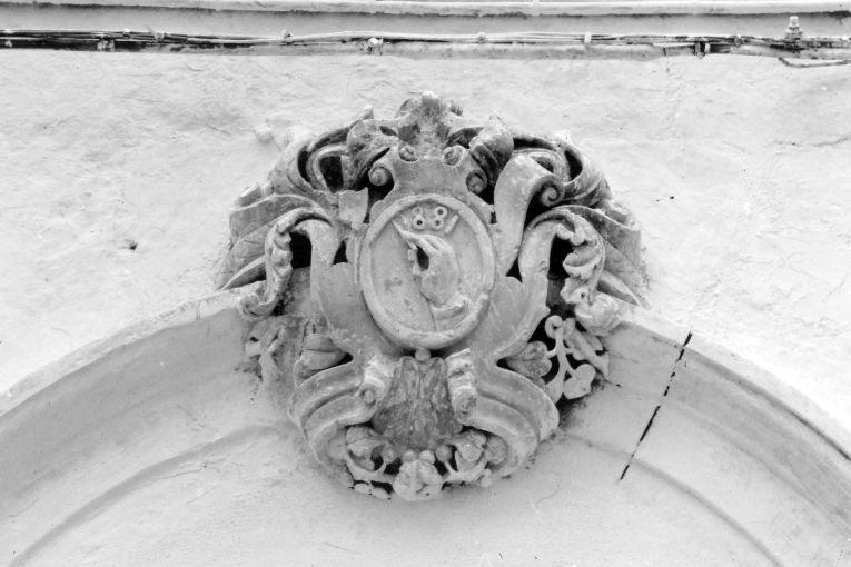 stemma (rilievo) - produzione salentina (sec. XIX)