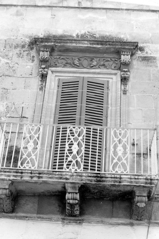 mostra di finestra - produzione pugliese (secc. XIX/ XX)