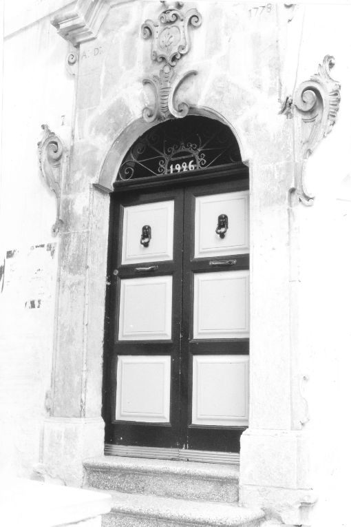 portale - produzione salentina (sec. XVIII)