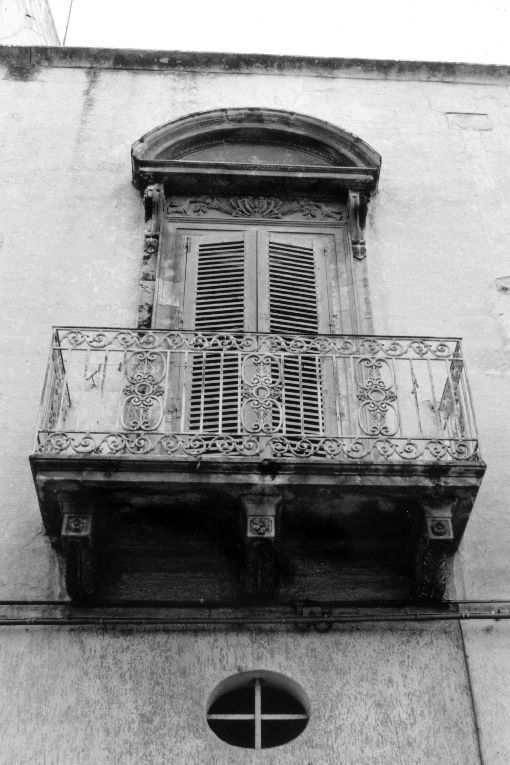 mostra di finestra - produzione pugliese (sec. XIX)