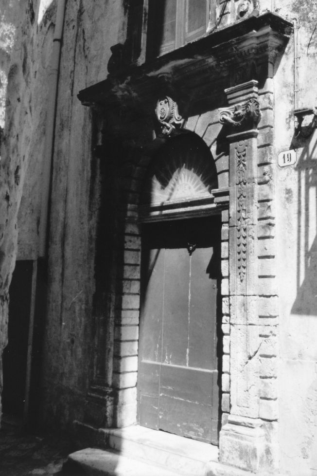 portale - produzione salentina (seconda metà sec. XVIII)