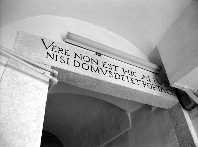 architrave - produzione pugliese (sec. XVII)