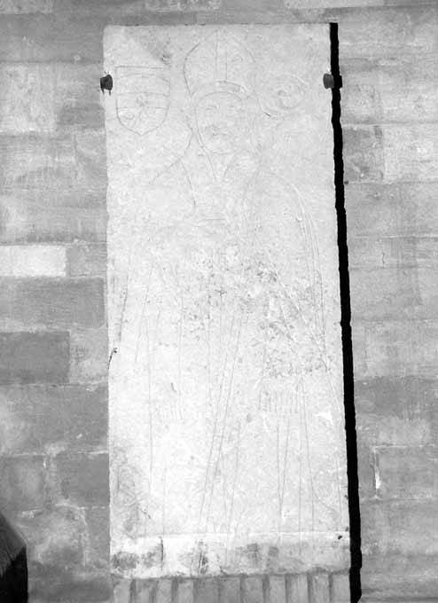 lapide tombale - produzione pugliese (sec. XVIII)