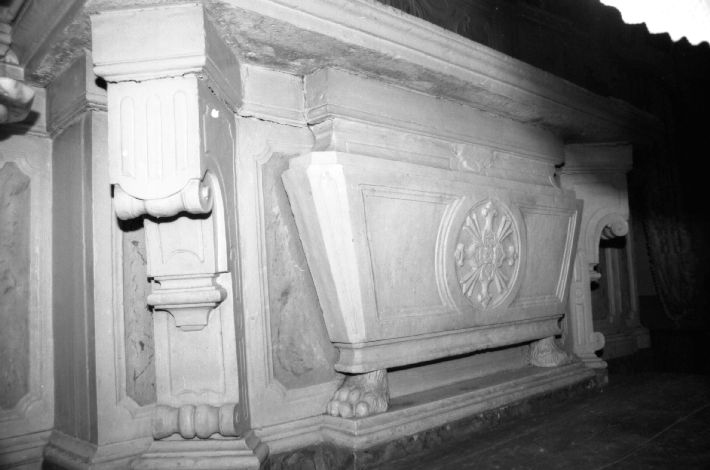 altare maggiore - ambito pugliese (prima metà sec. XIX)