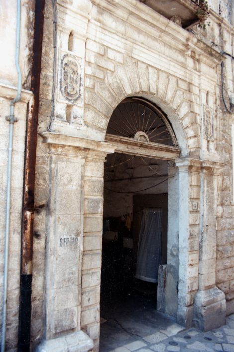 portale - produzione pugliese (prima metà sec. XVIII)