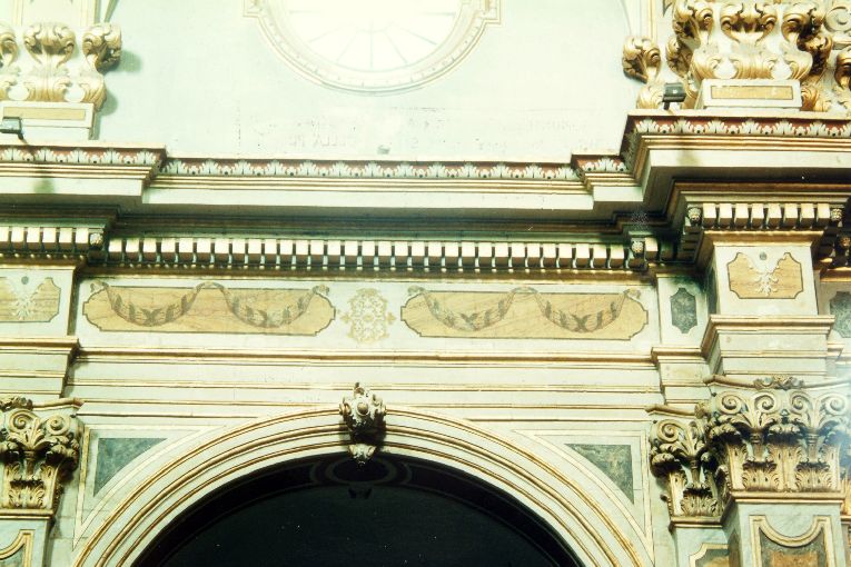 motivi decorativi a festoni (decorazione plastica) - ambito salentino (sec. XIX)