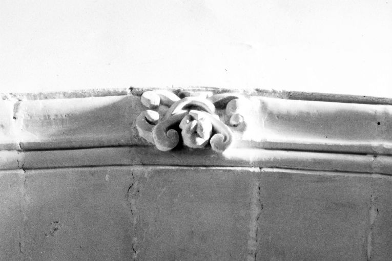 chiave d'arco - ambito salentino (secc. XVI/ XVII)