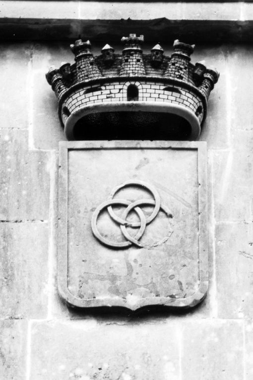 stemma comunale di Maglie (rilievo) - ambito salentino (sec. XIX)