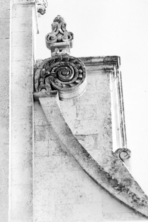 acroterio, serie - ambito salentino (sec. XVIII)