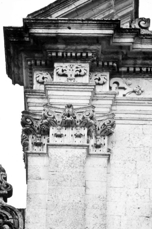 semicapitello, serie - ambito salentino (sec. XVIII)