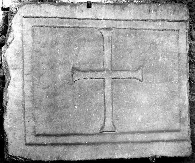 croce latina (pluteo, frammento) - ambito bizantino (secc. V/ VI)