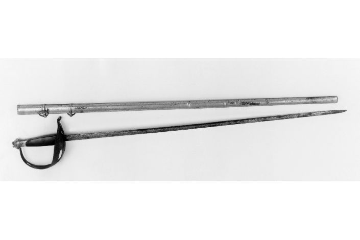 panoplie di armi, ghirlande, aquila sabauda, arme regale dei Savoia, emblemi militari (SCIABOLA CON FODERO, opera isolata) (primo quarto sec. XX)