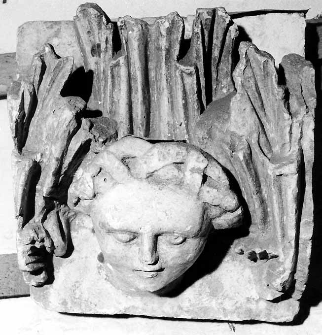 Testa femminile (antefissa) - ambito italiano (?) (secc. XIX/ XX)