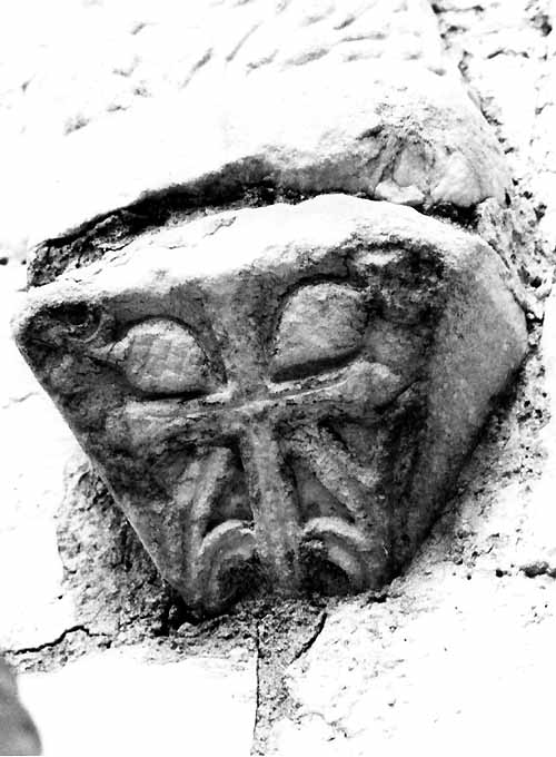 capitello, frammento - ambito pugliese (sec. XII)