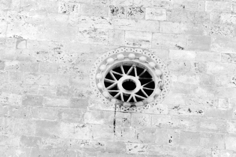 oculo - ambito pugliese (ultimo quarto sec. XII)