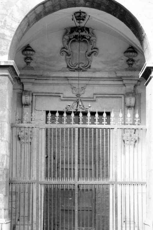 portale - ambito pugliese (sec. XVI)