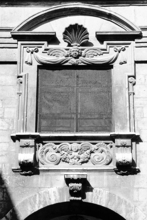 finestra - ambito pugliese (sec. XVI)