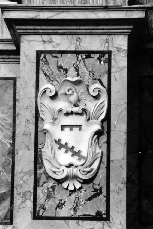 Stemma (rilievo, serie) - ambito pugliese (sec. XVIII)