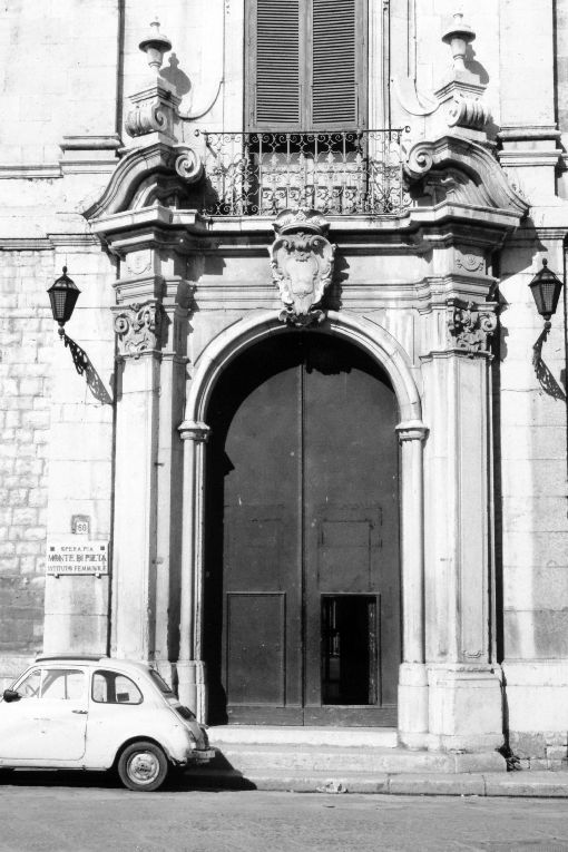 portale - ambito pugliese (sec. XVII)