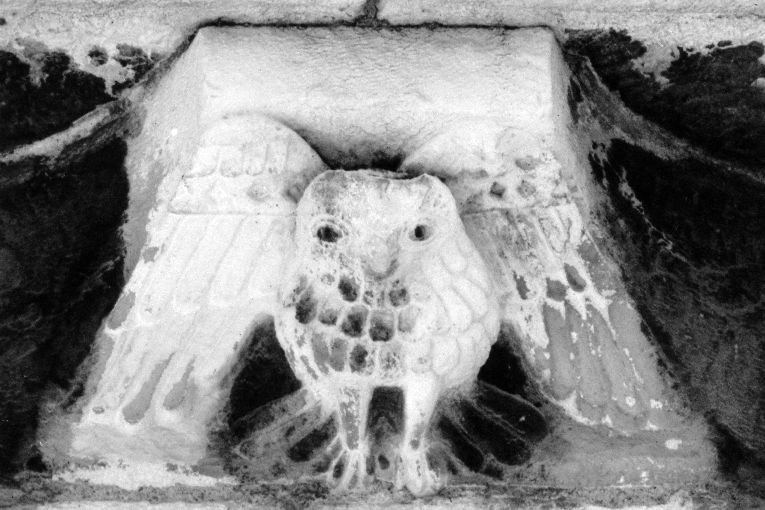 Civetta, drago, figura bovina, leone, moro (mensola architettonica, serie) - ambito pugliese (primo quarto sec. XIII)