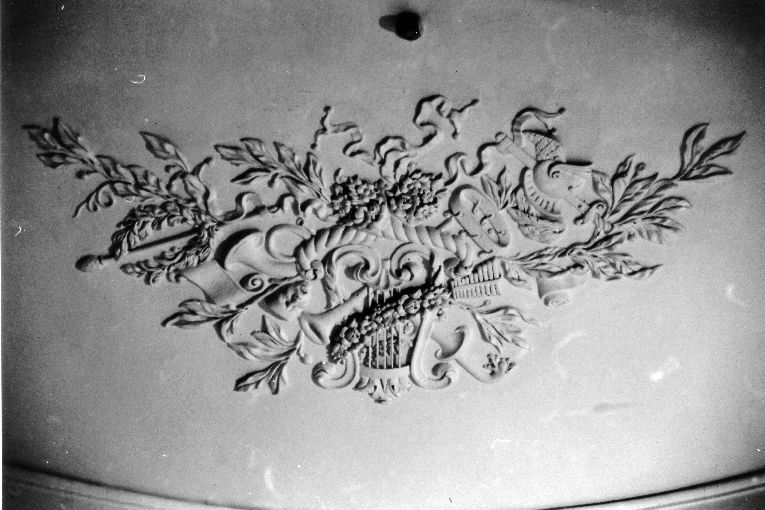 decorazione plastica - ambito pugliese (primo quarto sec. XX)