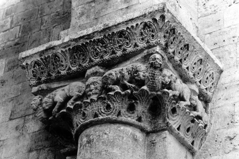 semicapitello - ambito pugliese (prima metà sec. XII)