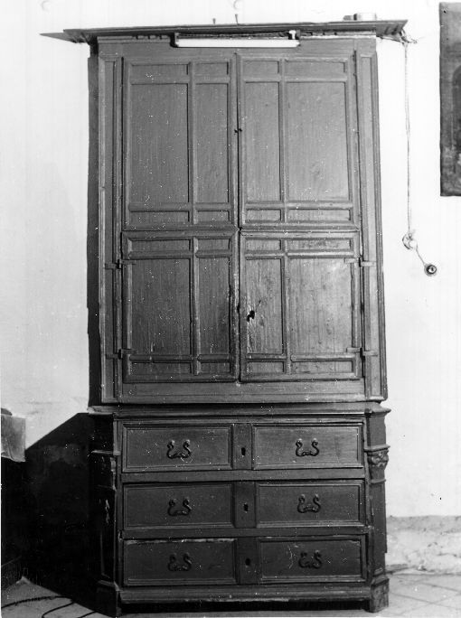 armadio - a muro - ambito pugliese (inizio sec. XIX)