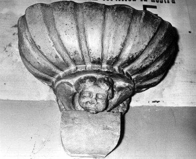 acquasantiera da parete - ambito pugliese (sec. XVII)