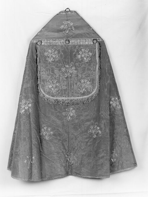 piviale - ambito Italia meridionale (fine/inizio secc. XVIII/ XIX)