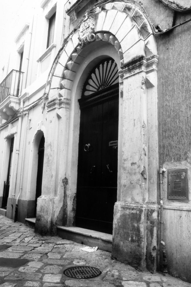 portale - ambito pugliese (sec. XVII)
