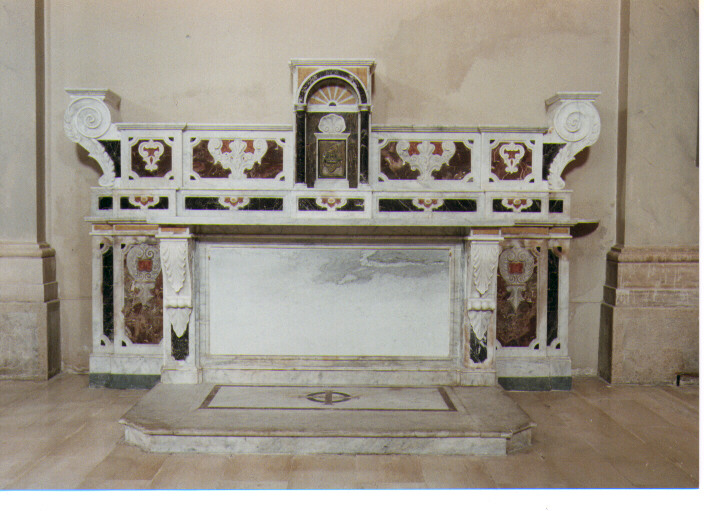 altare - ambito Italia meridionale (prima metà sec. XX)