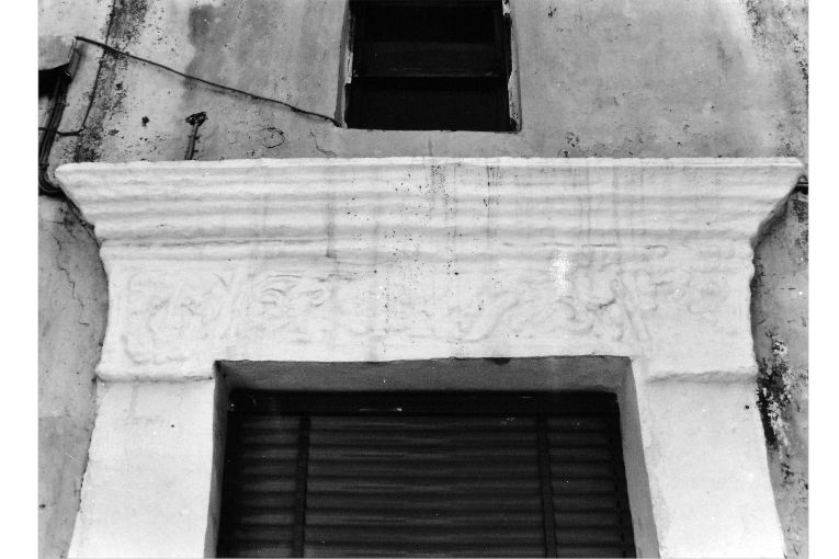 architrave - ambito salentino (sec. XVI)