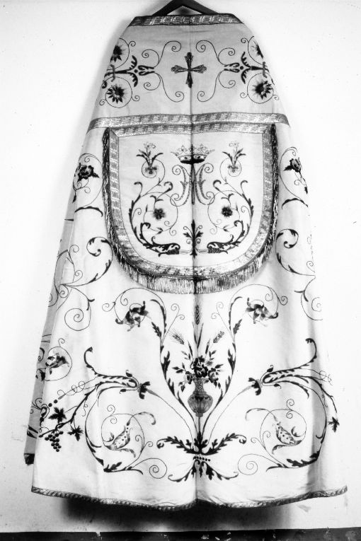 piviale - manifattura Italia meridionale (fine/inizio secc. XIX/ XX)