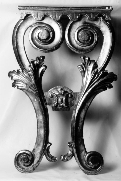 base - ambito salentino (prima metà sec. XVIII)