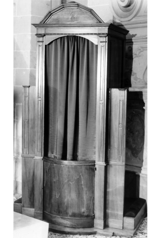 confessionale - ambito salentino (primo quarto sec. XX)