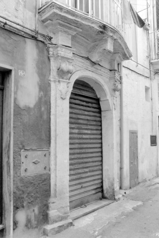 portale - produzione pugliese (sec. XVIII)