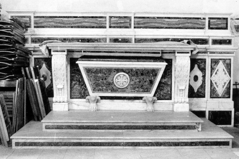 altare - produzione pugliese (fine/inizio secc. XVIII/ XIX)
