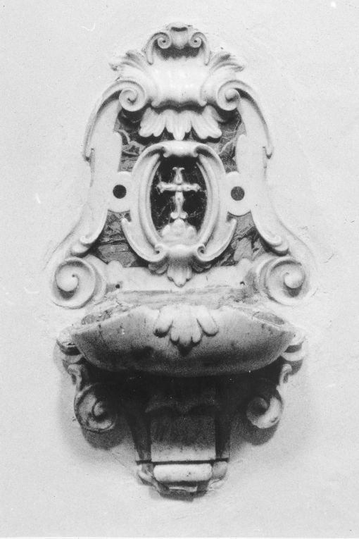 acquasantiera da parete - produzione napoletana (sec. XVIII)