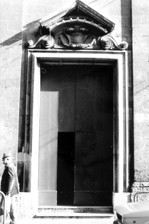 portale - ambito pugliese (prima metà sec. XIX)