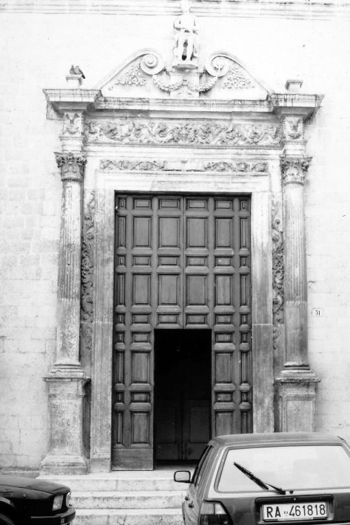 portale - ambito pugliese (sec. XVI)