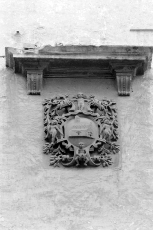 Stemma (rilievo) - produzione pugliese (fine/inizio secc. XIX/ XX)