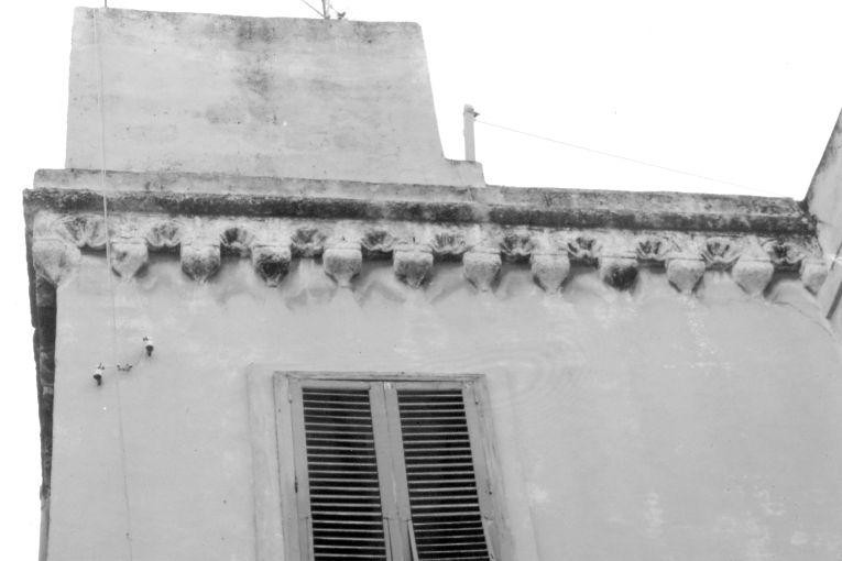 cornice - ambito pugliese (sec. XVII)