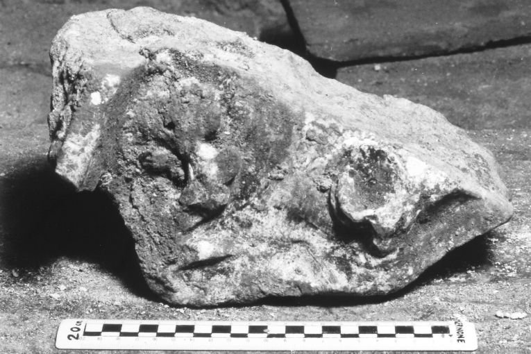 rilievo, frammento - ambito pugliese (sec. XVI)