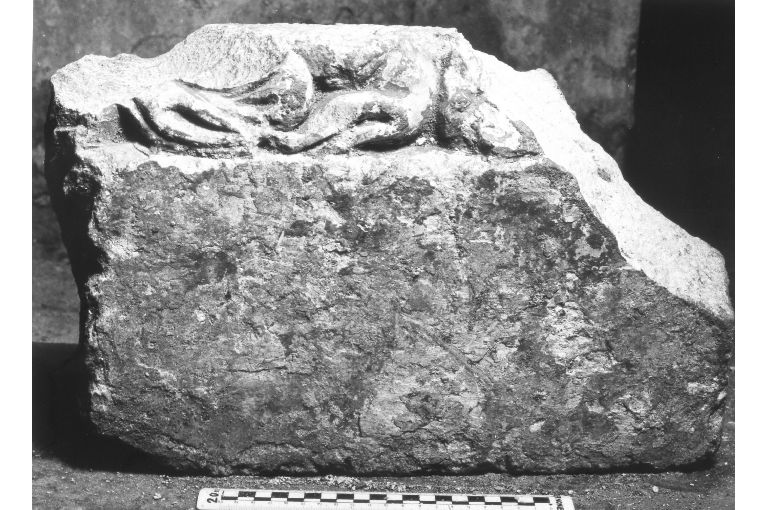 rilievo, frammento - ambito pugliese (sec. XVI)