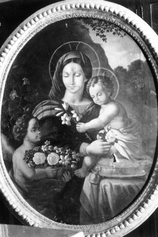 Madonna dei Fiori, Madonna con Bambino (dipinto) di Calabrese Antonio (attribuito) (sec. XIX)