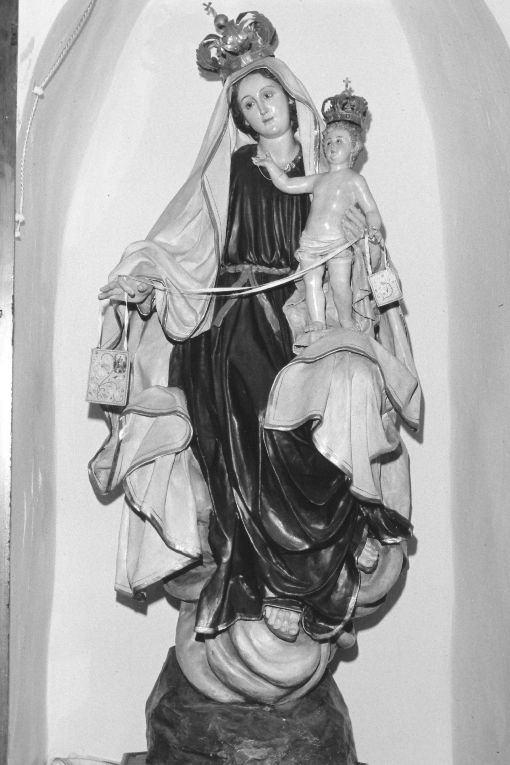 Madonna del Carmelo (statua) di Del Giudice Gaetano (prima metà sec. XX)