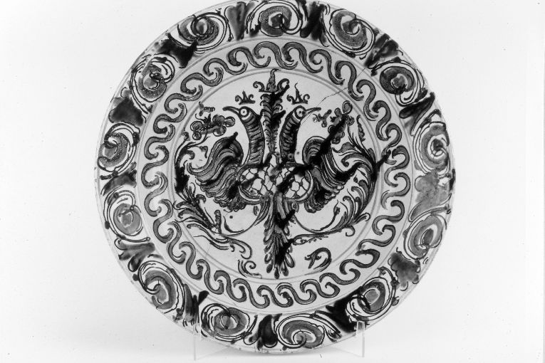 Aquila bicipite (piatto) - manifattura salentina (secc. XVII/ XVIII)