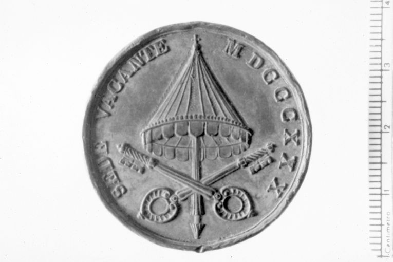 Arme cardinalizia di Benedetto Cappelletti (recto)/ Simboli del Papato (ver so) (medaglia) - ambito romano (sec. XIX)