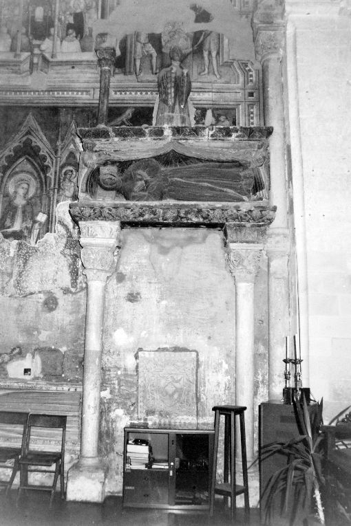 monumento funebre - ambito salentino (prima metà sec. XV)